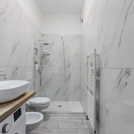 Apartment Arco-cina Town, 4 Posti Letto Milan